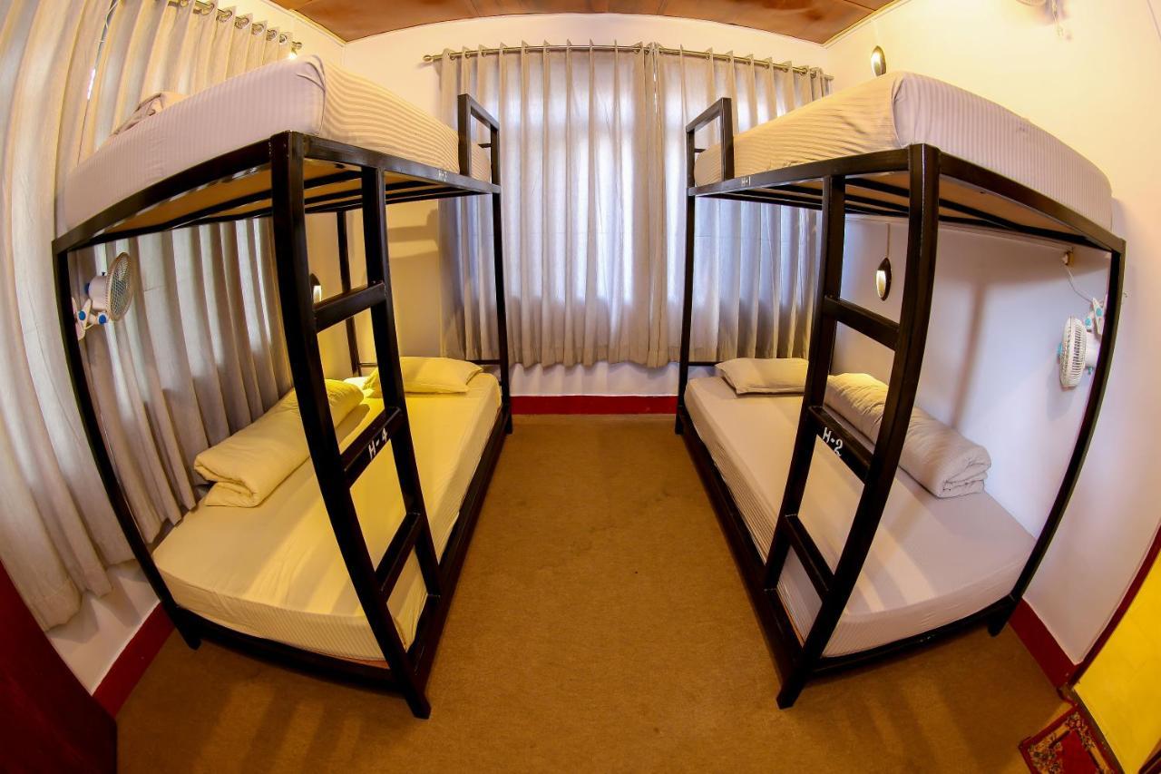 Gaurishankar Backpackers Hostel Ποκάρα Εξωτερικό φωτογραφία